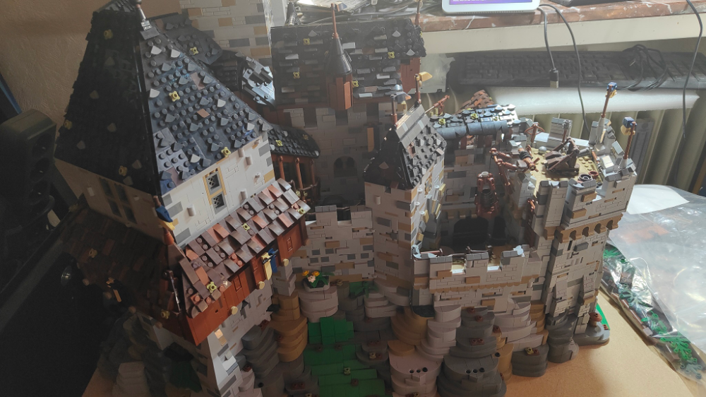 Außen_Gesamt_Münzturm.webp