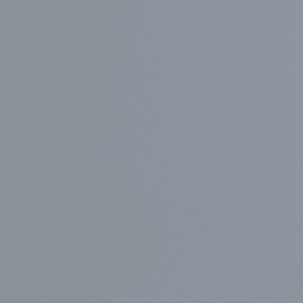 misspompadour-grau-mit-grau-farbe-wand-ansicht.webp